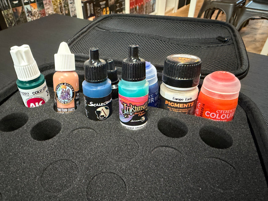 Cryptic Cabin Paint Carry Case